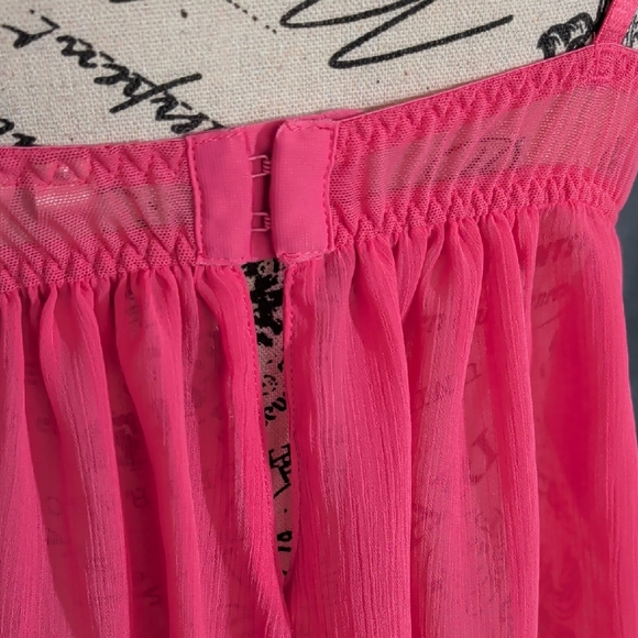 Ambrielle Hot Pink Chemise with Black Lace Trim - Picture 4 of 10